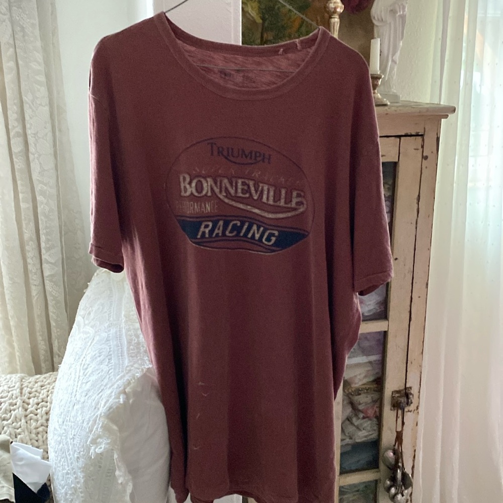 Men’s XL Lucky Brand tee shirt (Triumph)